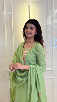 Green Knot Work Dupatta Set