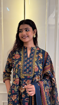 A line Bagru Print Blue