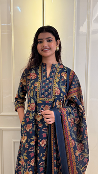 A line Bagru Print Blue