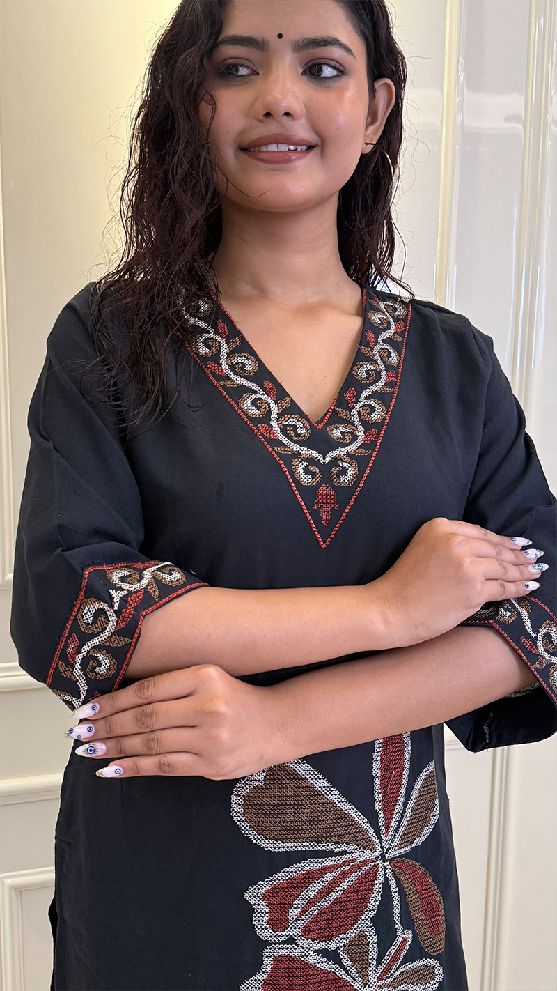 V Long Khadi Cross Stitch Set