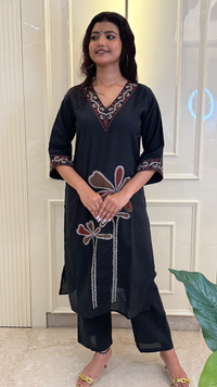 V Long Khadi Cross Stitch Set