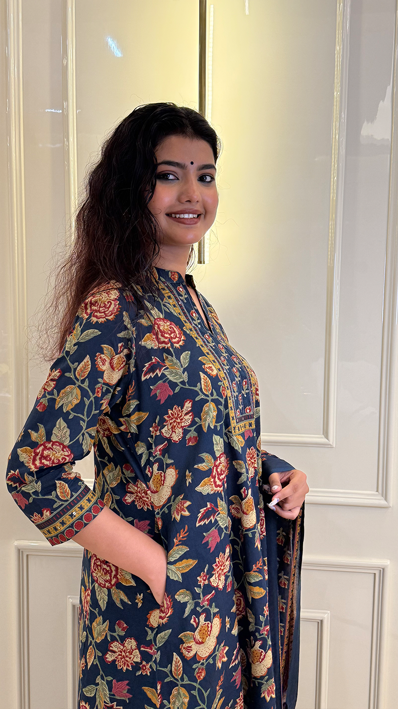 A line Bagru Print Blue
