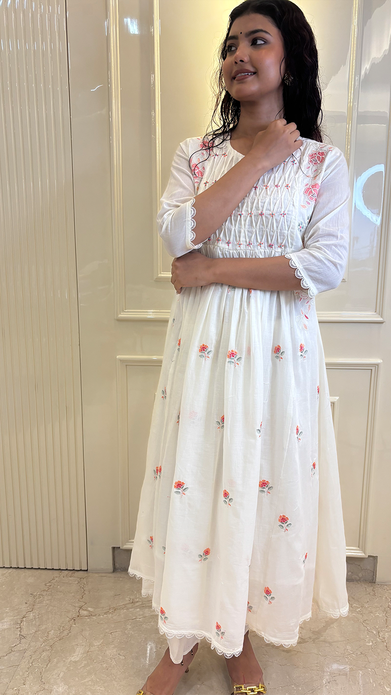 White Flower Smokey Dupatta Set