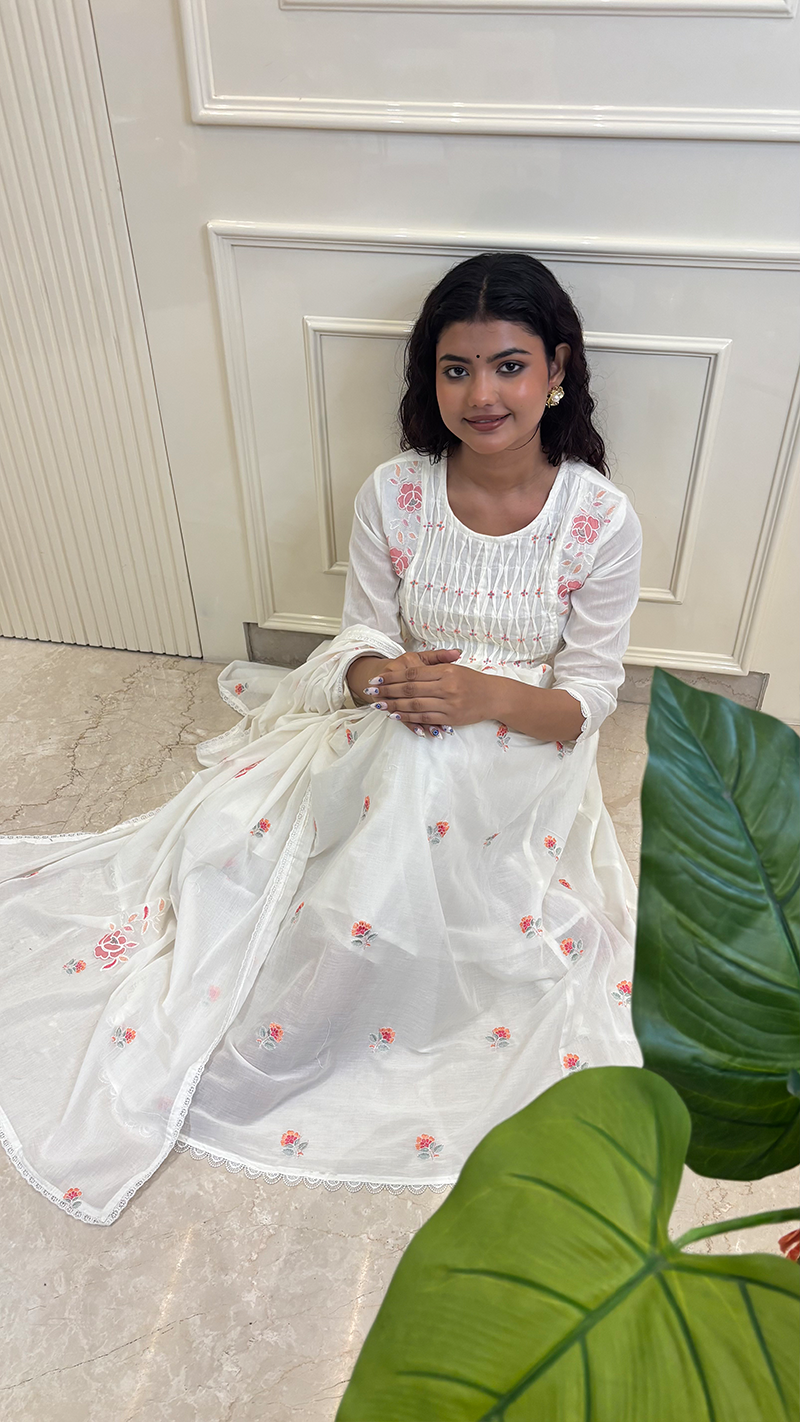 White Flower Smokey Dupatta Set