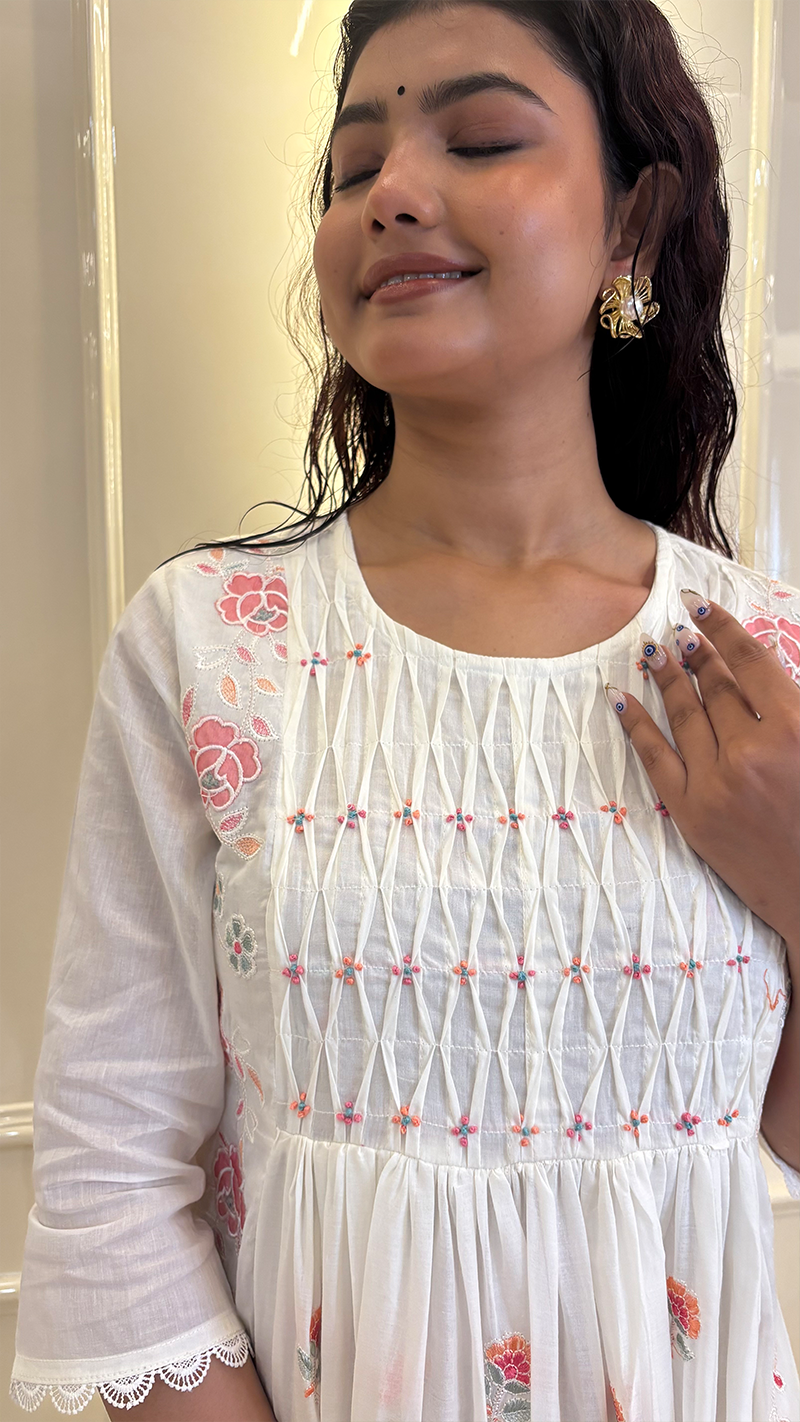 White Flower Smokey Dupatta Set