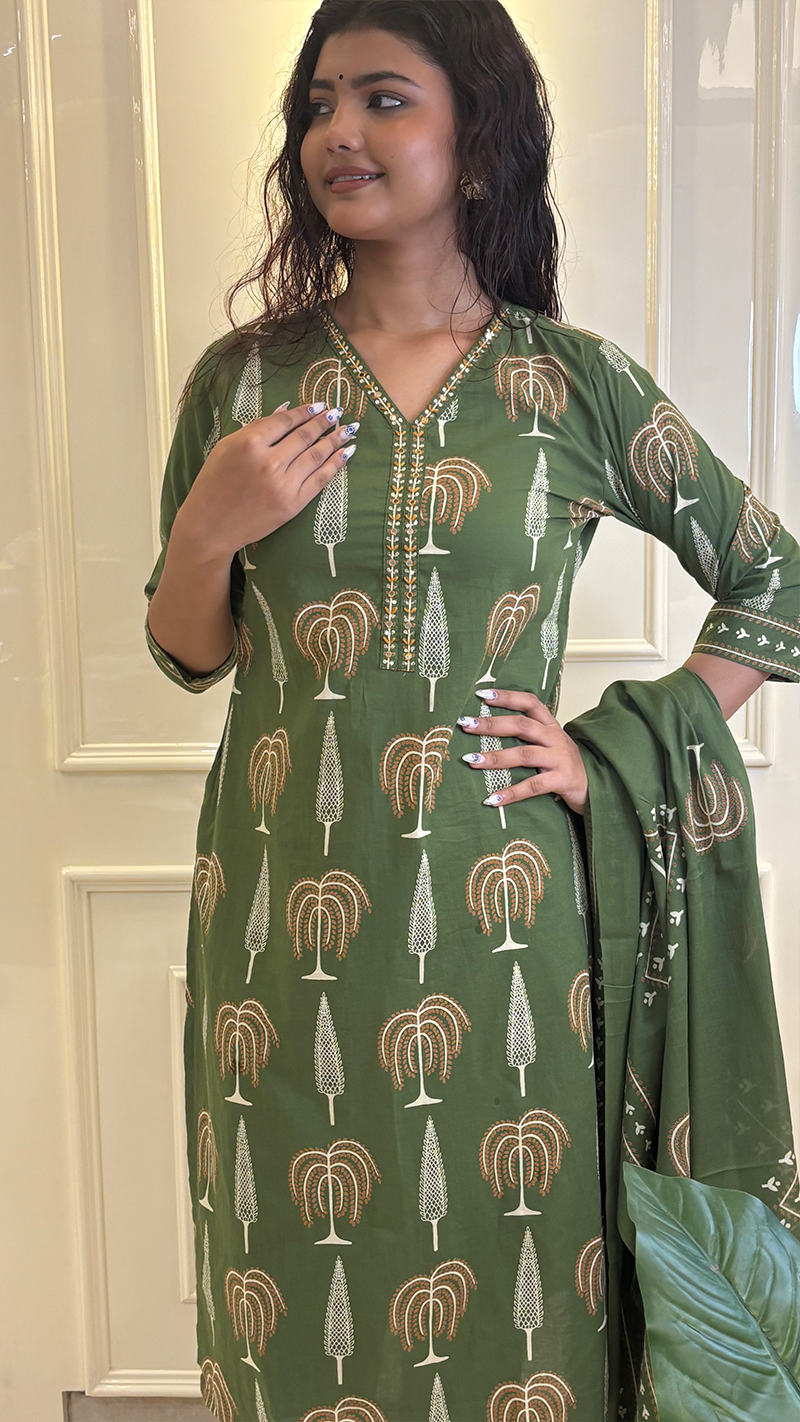 V Neck Green Budget Set