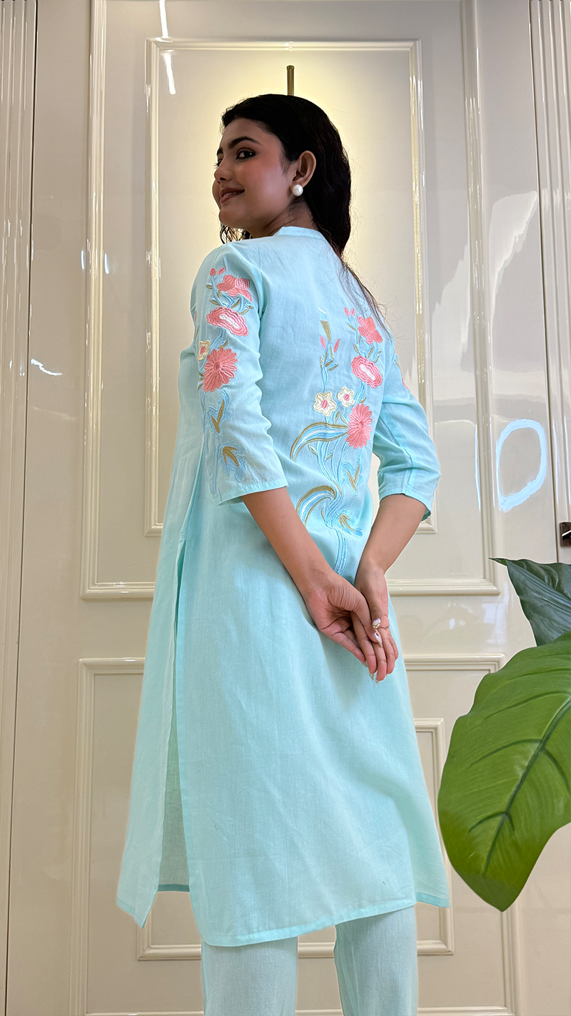 Ice Blue Thread Flower Set
