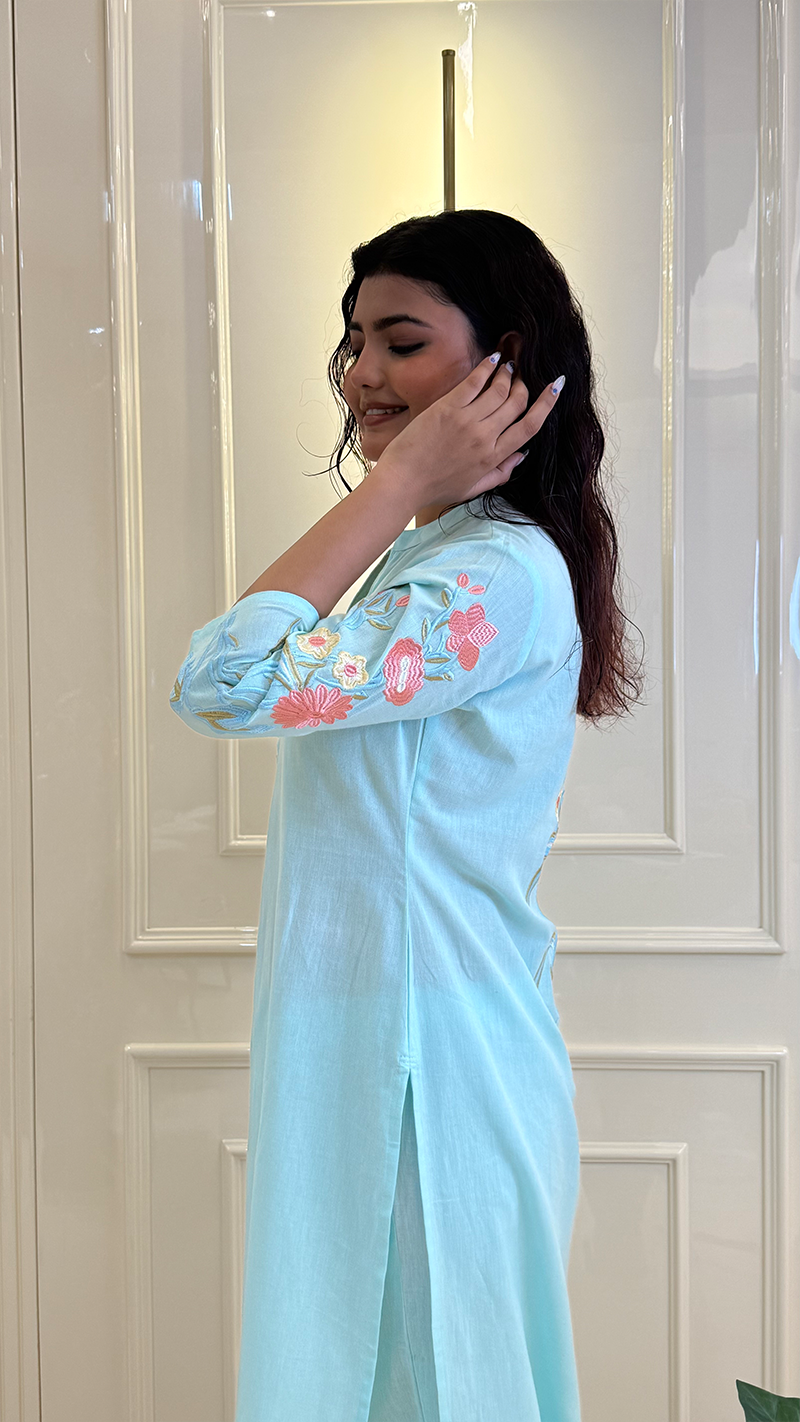 Ice Blue Thread Flower Set