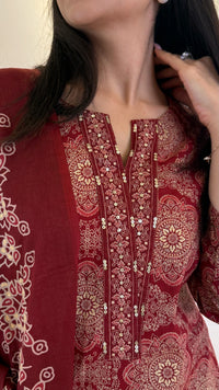 Illussion Print Red Dupatta Set