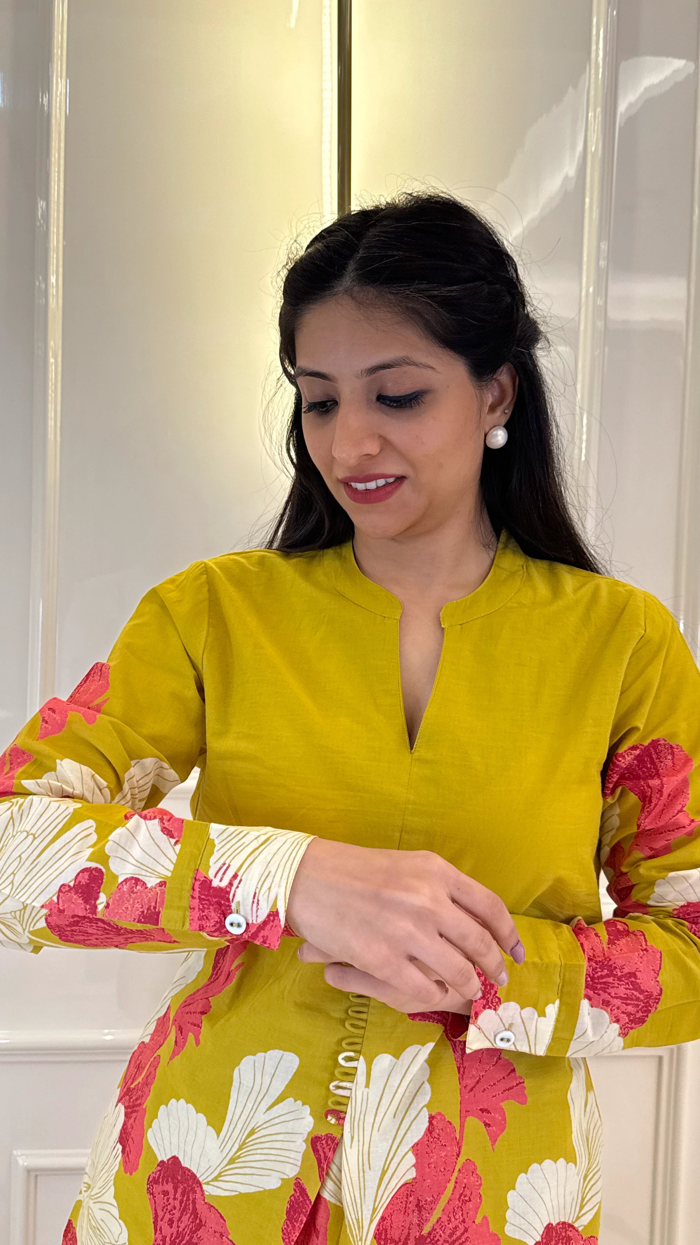 Leaf Multicolour With Mustard Cords