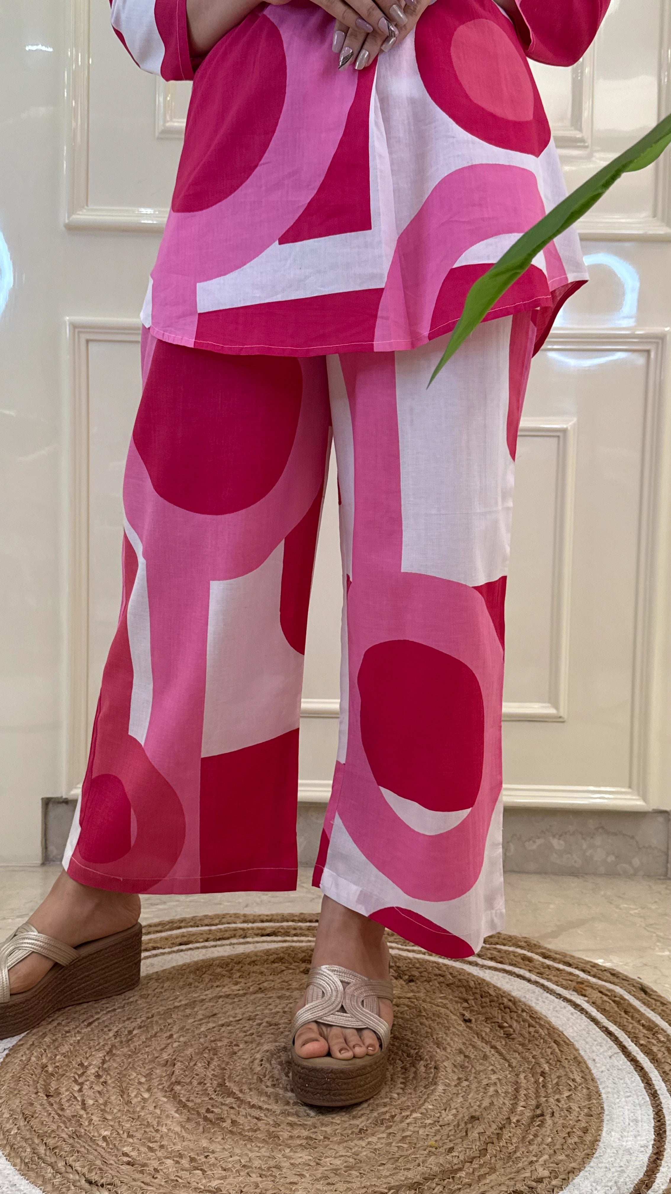 Pink Geometic Cool Cords