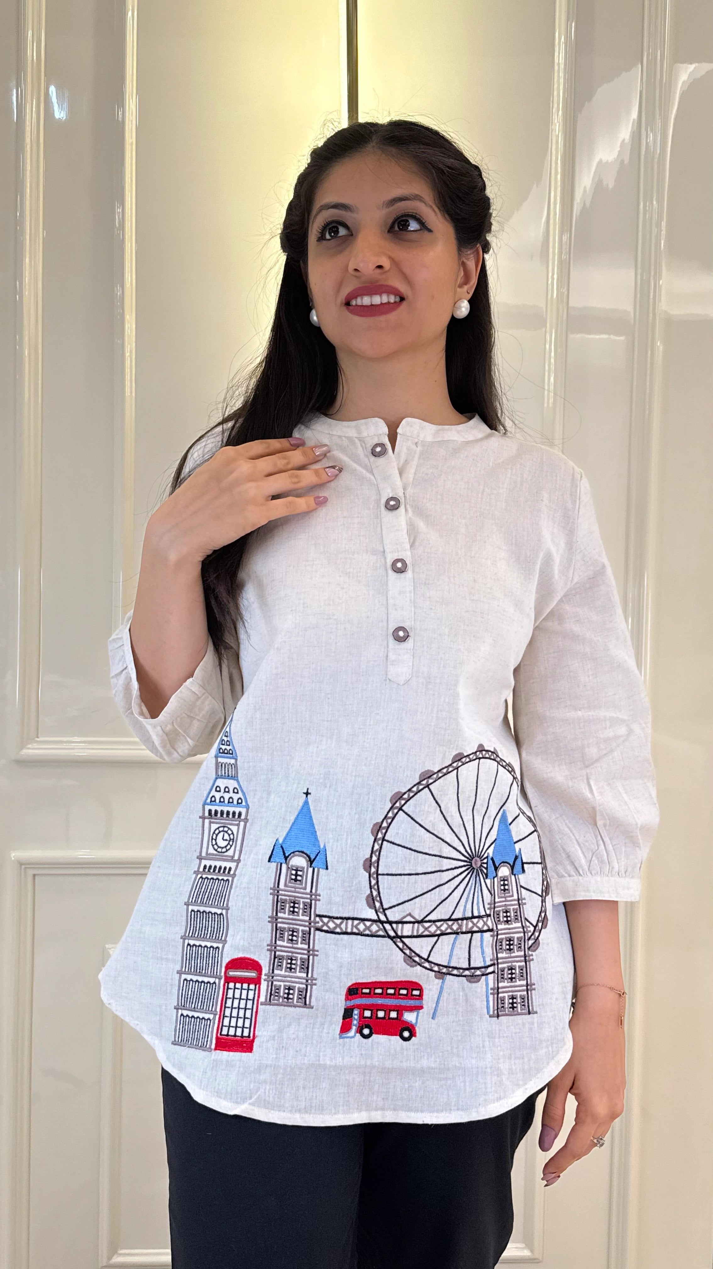 London Theme Short Top